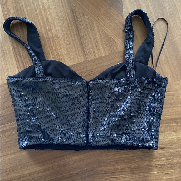 Dress the population nwot sequin top - Picture 6 of 9